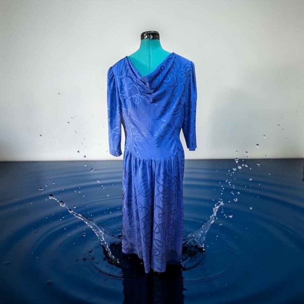 1980s Pauline Trigère Cobalt Silk Jacquard Dress 44” Bust Power Shoulders USA - Picture 8 of 10